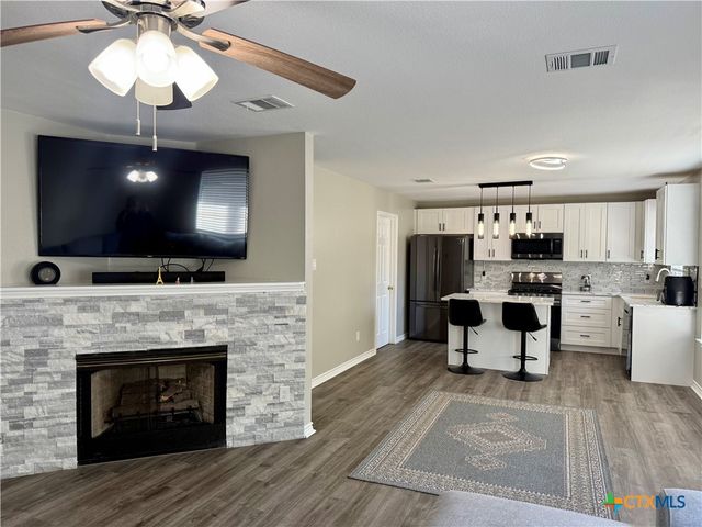 1002 Port Daniel Drive, Leander, TX 78641