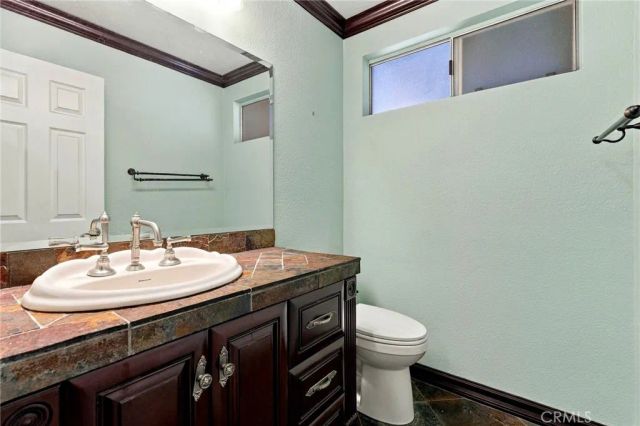 19015 Envoy, Corona, CA 92881
