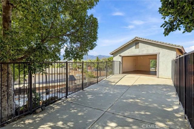 19015 Envoy, Corona, CA 92881