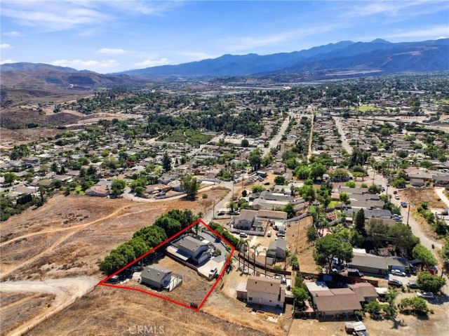 19015 Envoy, Corona, CA 92881