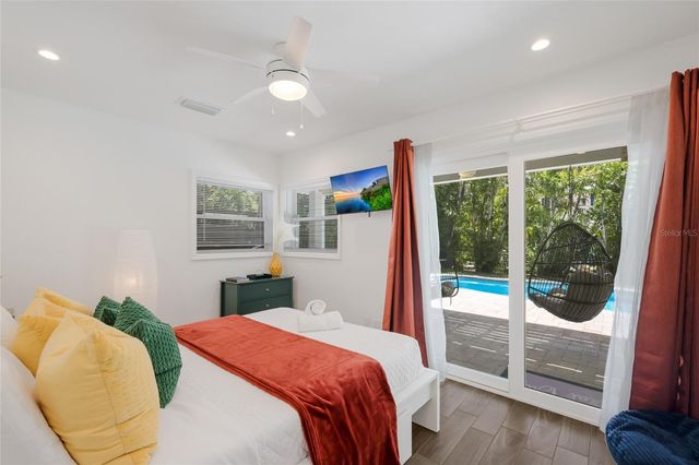 203 72ND STREET, Holmes Beach, FL 34217