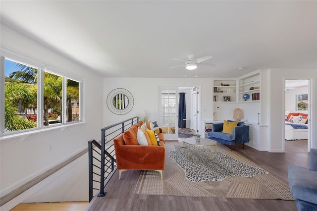 203 72ND STREET, Holmes Beach, FL 34217