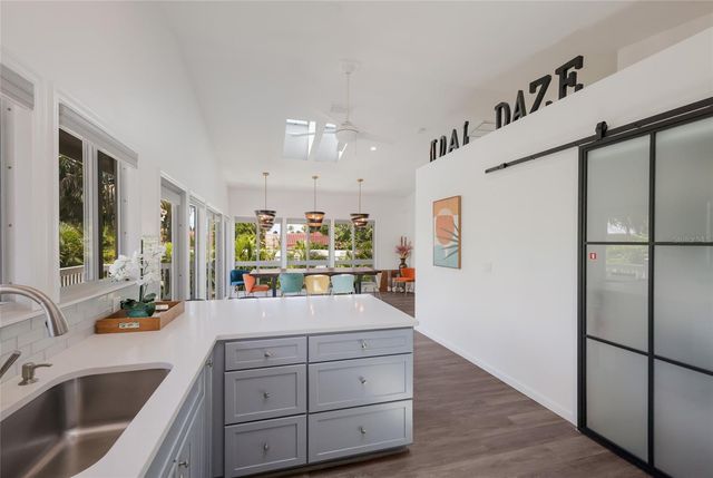 203 72ND STREET, Holmes Beach, FL 34217