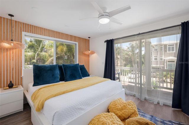 203 72ND STREET, Holmes Beach, FL 34217