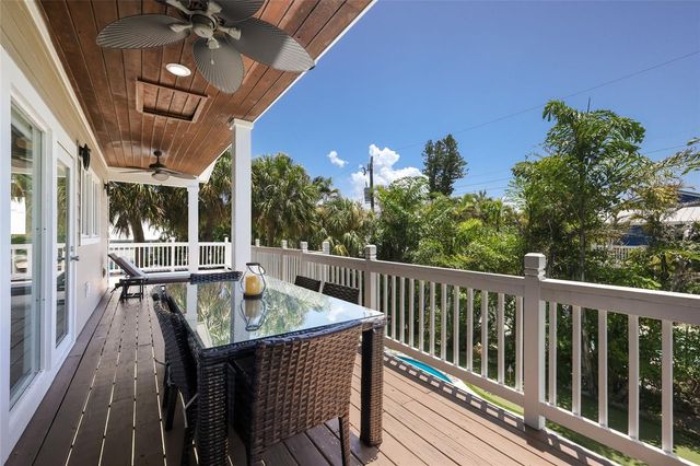 203 72ND STREET, Holmes Beach, FL 34217