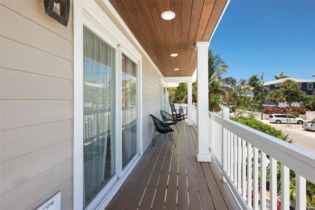 203 72ND STREET, Holmes Beach, FL 34217
