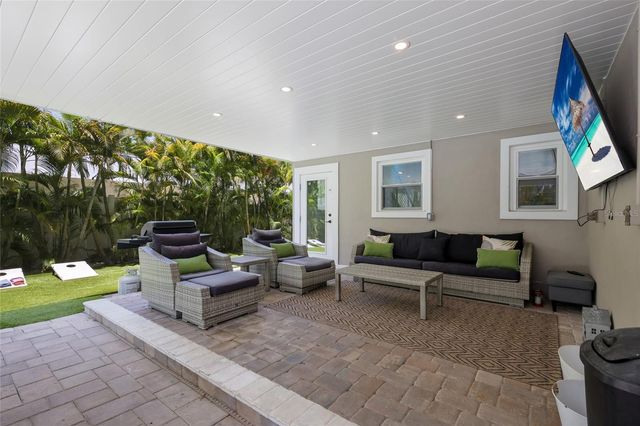 203 72ND STREET, Holmes Beach, FL 34217