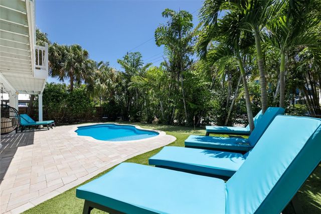 203 72ND STREET, Holmes Beach, FL 34217