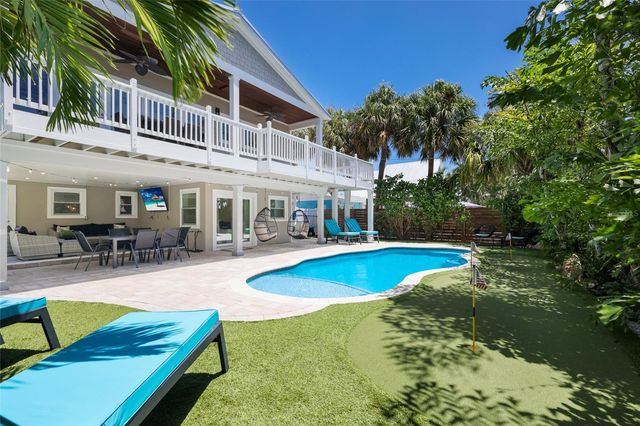 203 72ND STREET, Holmes Beach, FL 34217