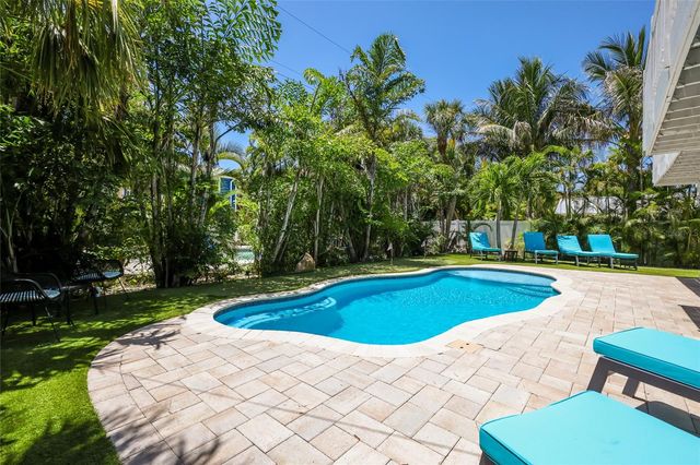 203 72ND STREET, Holmes Beach, FL 34217