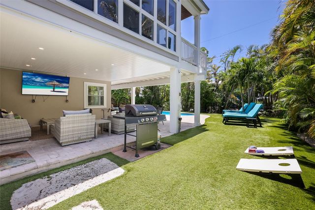 203 72ND STREET, Holmes Beach, FL 34217