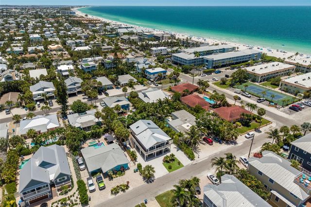 203 72ND STREET, Holmes Beach, FL 34217