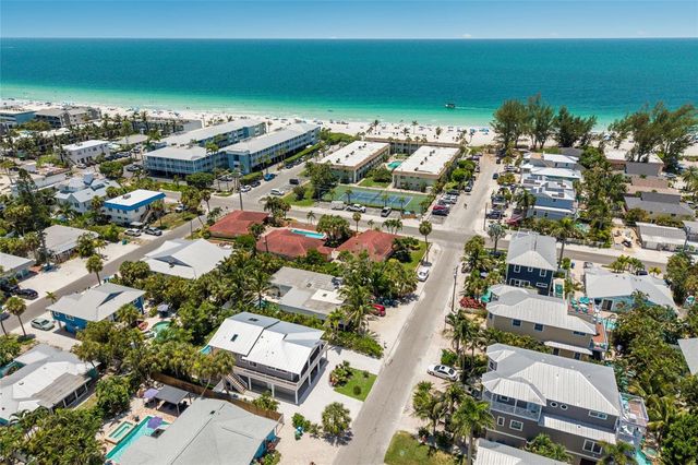 203 72ND STREET, Holmes Beach, FL 34217