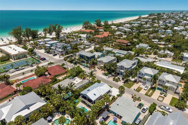 203 72ND STREET, Holmes Beach, FL 34217