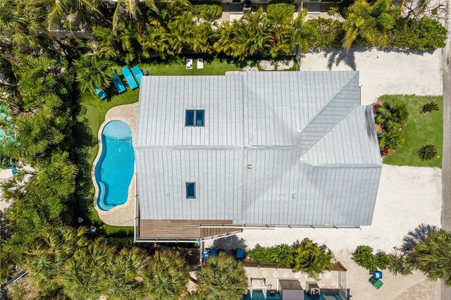 203 72ND STREET, Holmes Beach, FL 34217