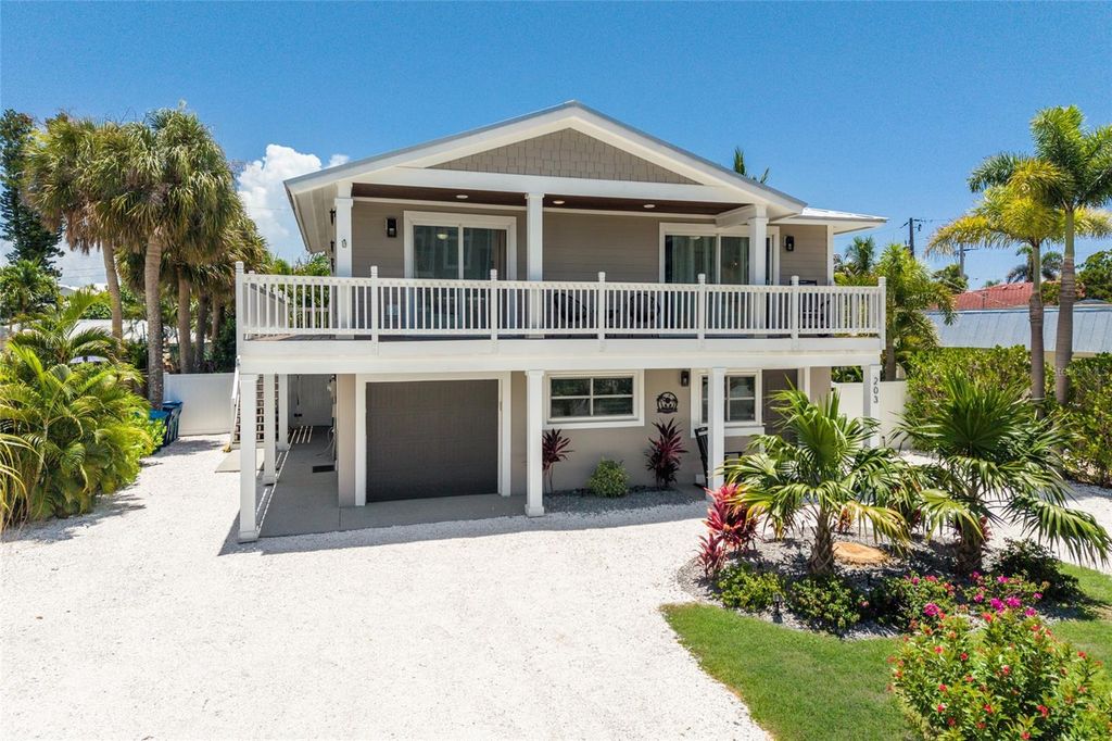 203 72ND STREET, Holmes Beach, FL 34217