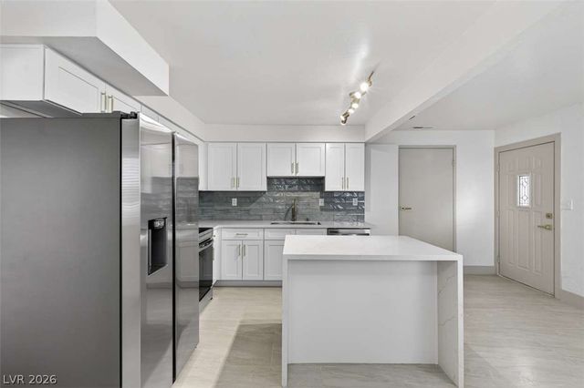 13 Mallory Street, Henderson, NV 89015
