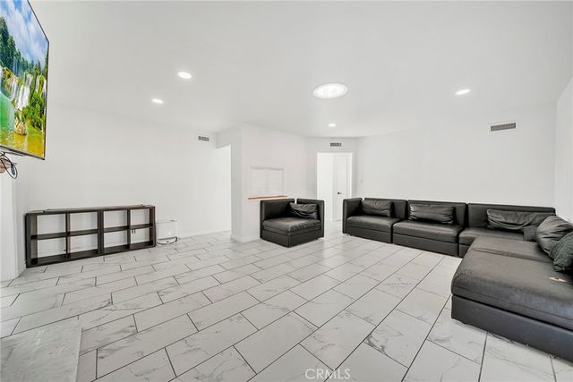 1106 S Lark Ellen, West Covina, CA 91791