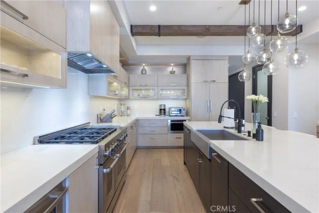 414 9th, Huntington Beach, CA 92648