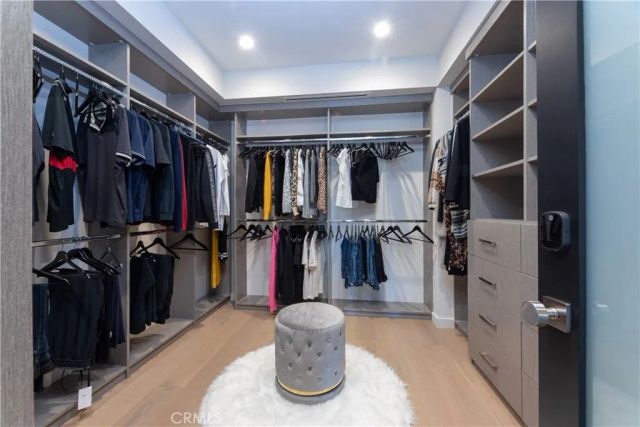 414 9th, Huntington Beach, CA 92648