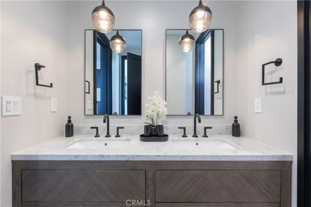 414 9th, Huntington Beach, CA 92648