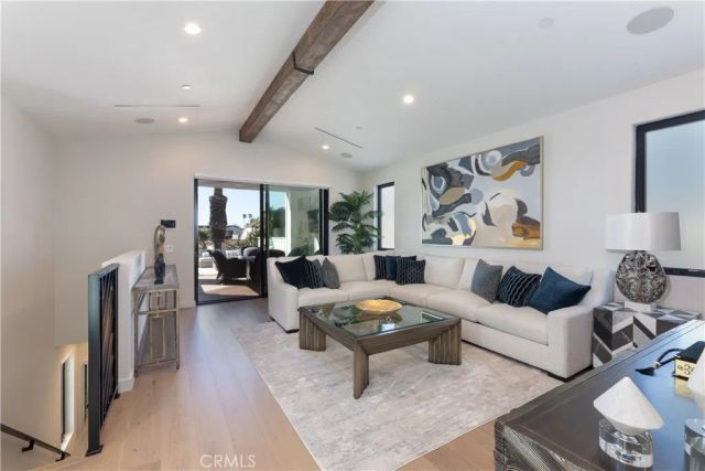 414 9th, Huntington Beach, CA 92648