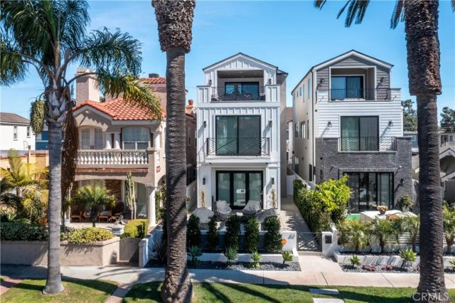414 9th, Huntington Beach, CA 92648
