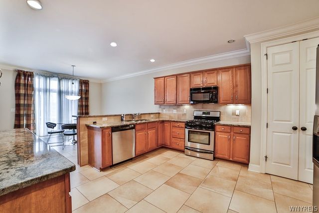 9 Hidden Creek Court, Amherst, NY 14221