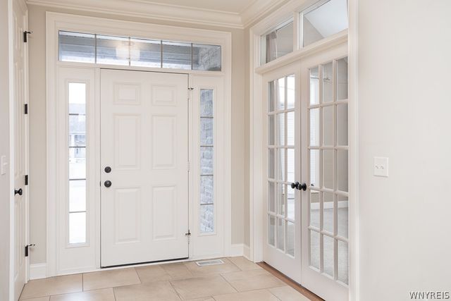 9 Hidden Creek Court, Amherst, NY 14221