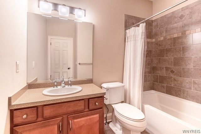 9 Hidden Creek Court, Amherst, NY 14221