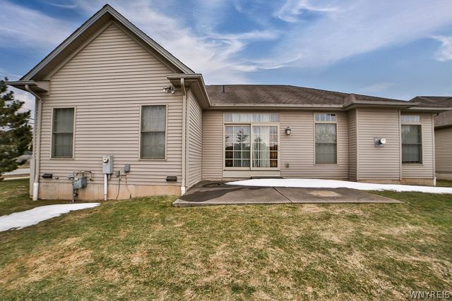 9 Hidden Creek Court, Amherst, NY 14221