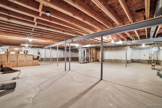 9 Hidden Creek Court, Amherst, NY 14221