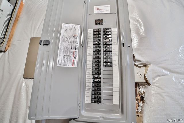 9 Hidden Creek Court, Amherst, NY 14221