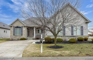 9 Hidden Creek Court, Amherst, NY 14221