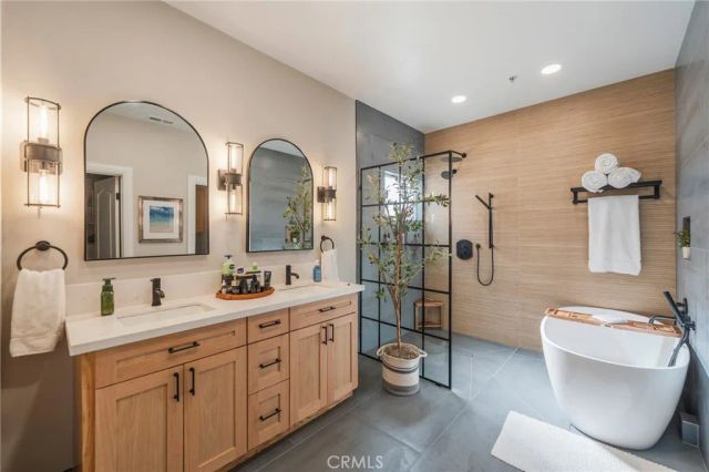 611 N Lucia B, Redondo Beach, CA 90277