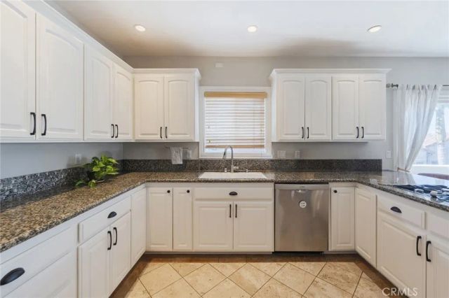 611 N Lucia B, Redondo Beach, CA 90277