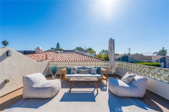 611 N Lucia B, Redondo Beach, CA 90277