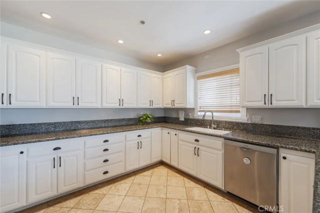 611 N Lucia B, Redondo Beach, CA 90277