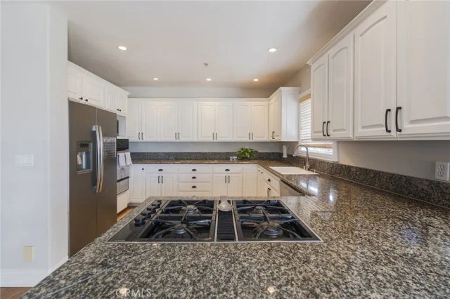 611 N Lucia B, Redondo Beach, CA 90277