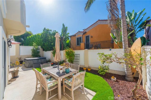 611 N Lucia B, Redondo Beach, CA 90277