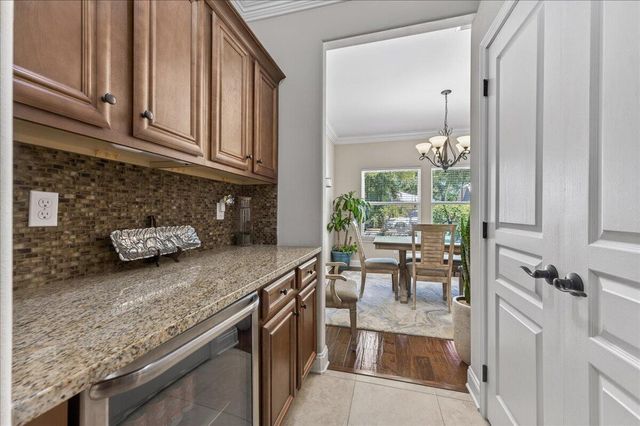 202 SE Alconese Avenue, Fort Walton Beach, FL 32548