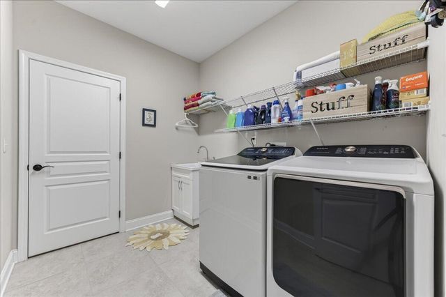 202 SE Alconese Avenue, Fort Walton Beach, FL 32548