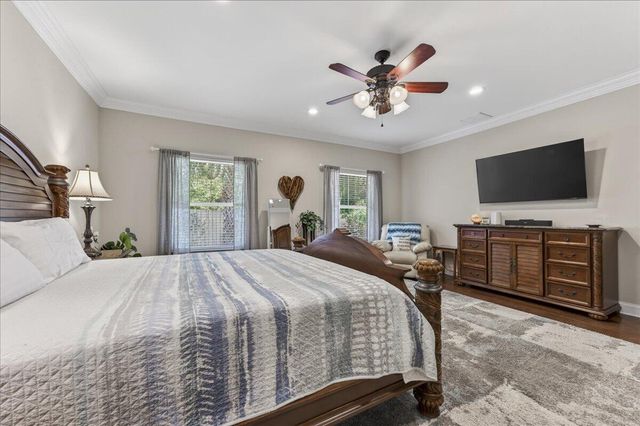 202 SE Alconese Avenue, Fort Walton Beach, FL 32548