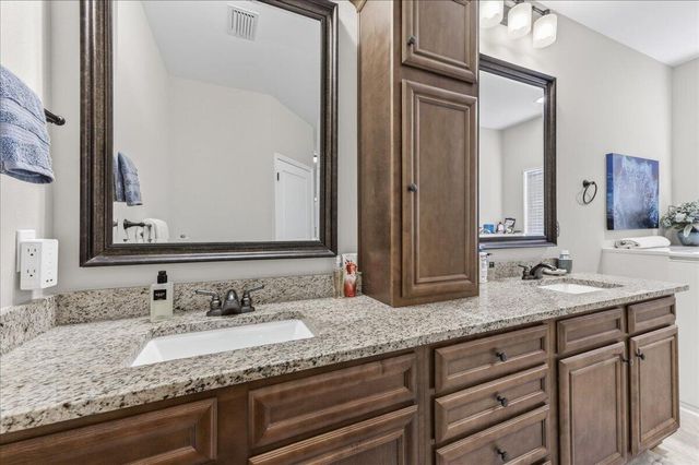 202 SE Alconese Avenue, Fort Walton Beach, FL 32548