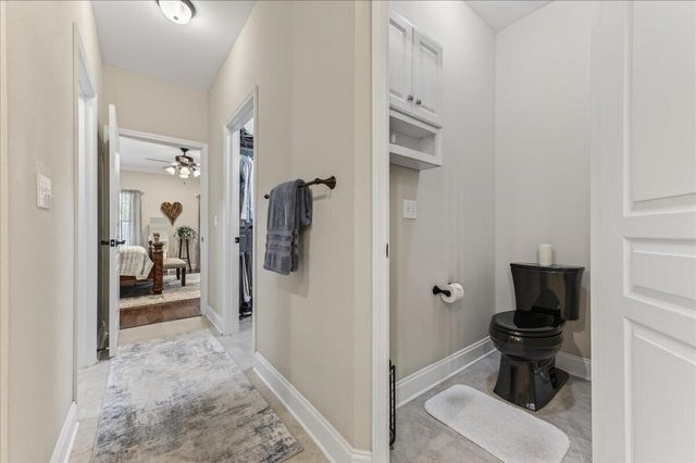 202 SE Alconese Avenue, Fort Walton Beach, FL 32548