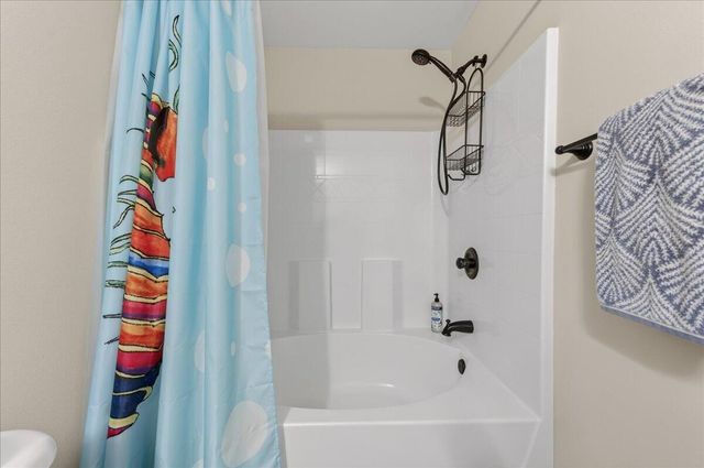 202 SE Alconese Avenue, Fort Walton Beach, FL 32548