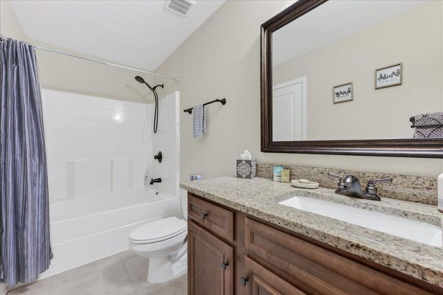 202 SE Alconese Avenue, Fort Walton Beach, FL 32548