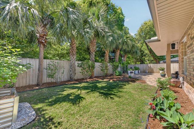 202 SE Alconese Avenue, Fort Walton Beach, FL 32548