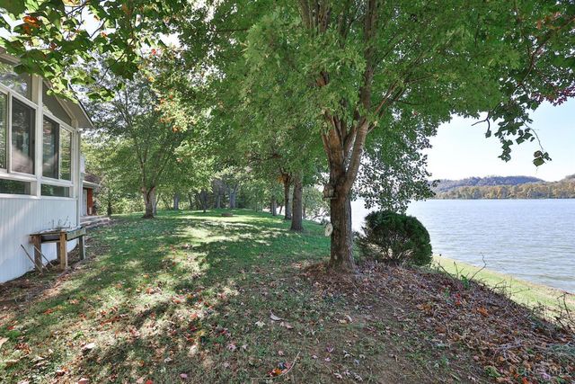 7702 US Rt 52, Huntington Twp, OH 45167