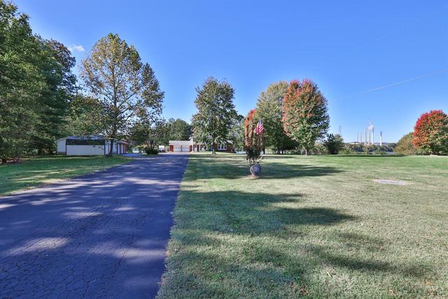 7702 US Rt 52, Huntington Twp, OH 45167